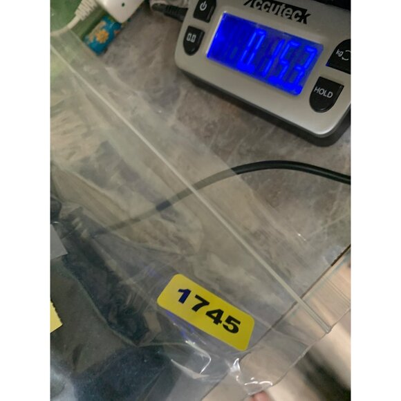 SoundGirl Junior 11 Midrise Cropped Capri Distressed Blue Jeans Five Pocket - Picture 6 of 6